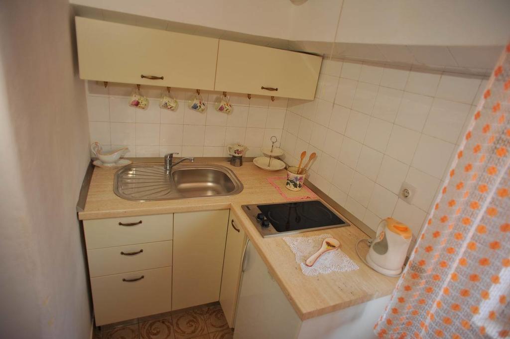 Apartamento Castel Nonna Franka Sutivan Habitación foto